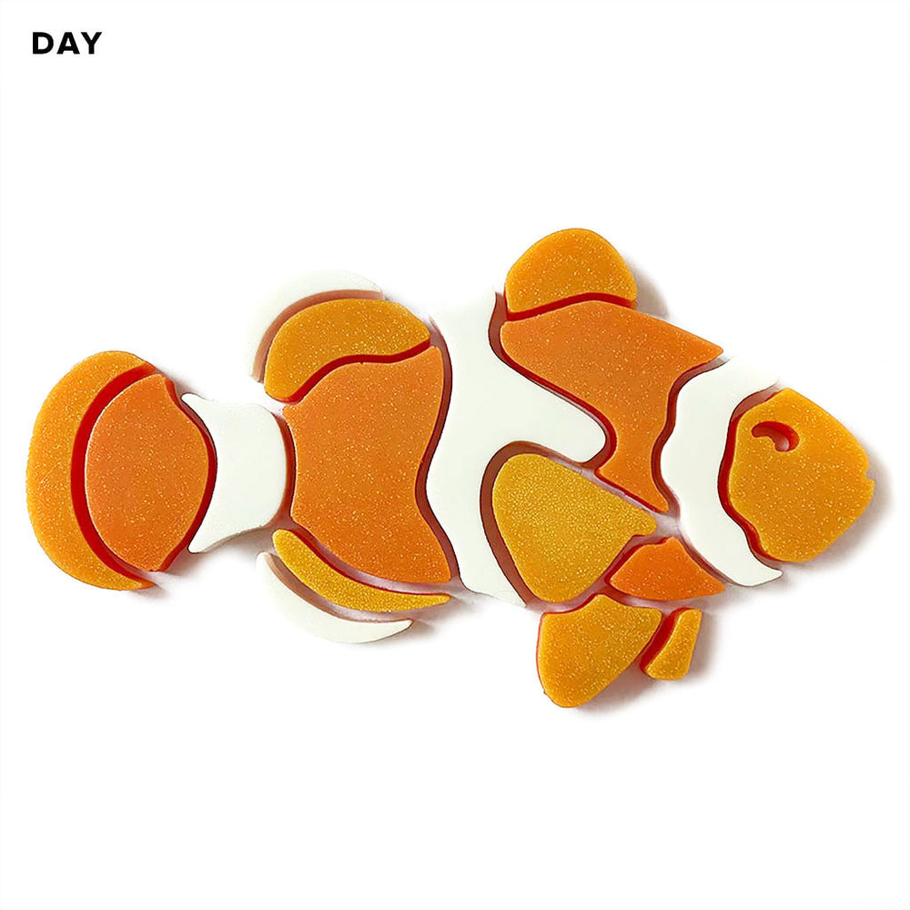 Clownfish Right Glow in the Dark Pool Mosaic Daytime