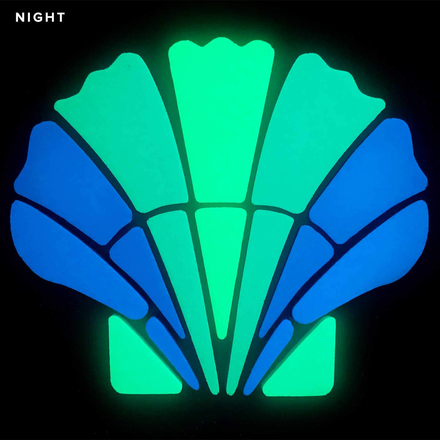 Glow Shell Scallop Shell Glow in the Dark Pool Mosaics – AquaTiles